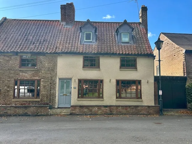 Front Street, Thirsk, YO7, photo 1