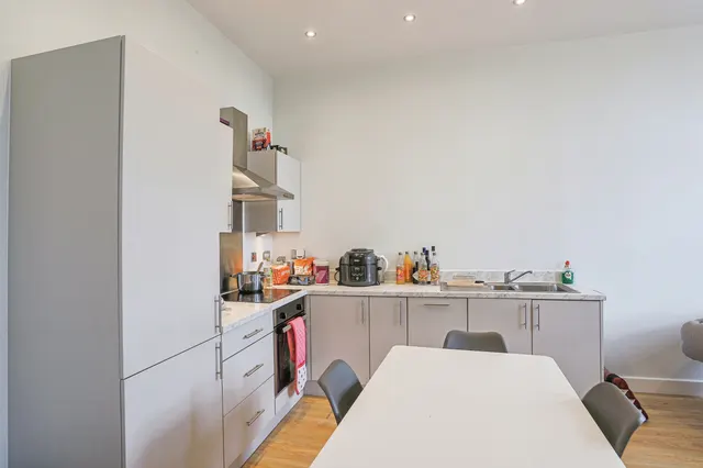 Photo 3 — Atkinson Street, Leeds, LS10
