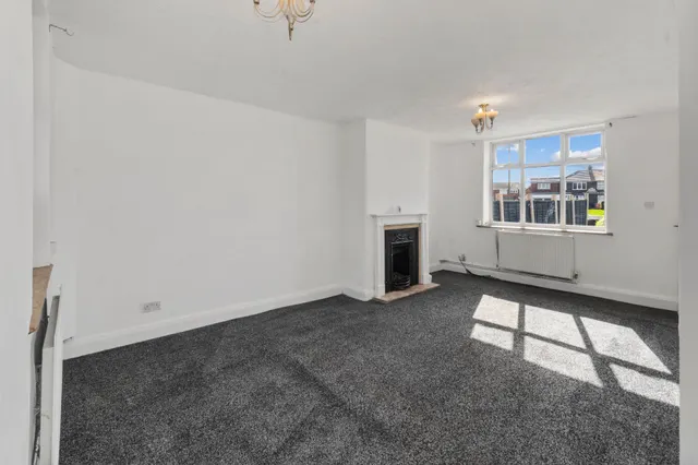 Photo 2 — Ivy Road, Woolston, Warrington, Warrington, WA1 4DS