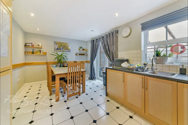 Barlow Drive, London, SE18, photo 2