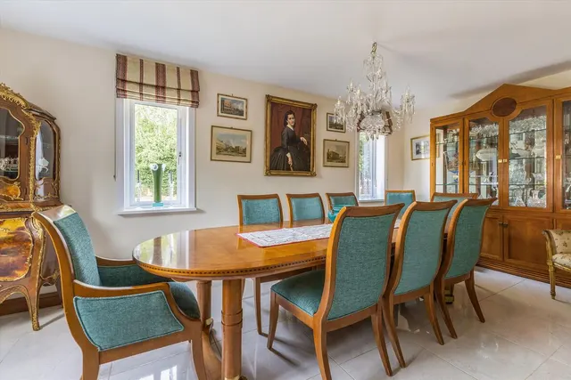 Anners Close, Egham, TW20, photo 2