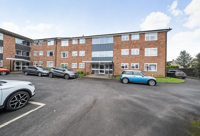 Photo 2 — Finchcroft Lane, Gloucestershire, Prestbury, GL52 5BE