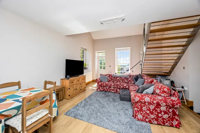 Southdowns Park, Haywards Heath, RH16, photo 3