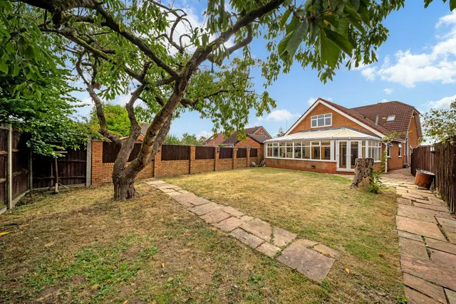 Cronton Road, Widnes, WA8, photo 2
