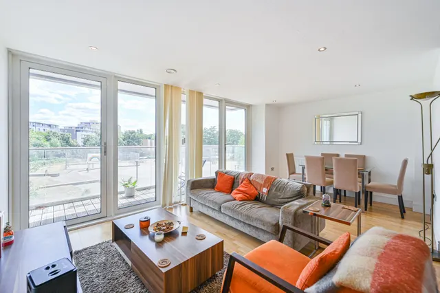 207 The Crescent, 2 Seager Place, London, photo 1