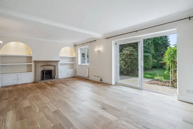 Gaviots Way, Gerrards Cross, Buckinghamshire, SL9 7DX, photo 1