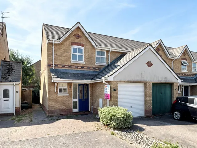 Derwent Road, Highwoods, Colchester, photo 1