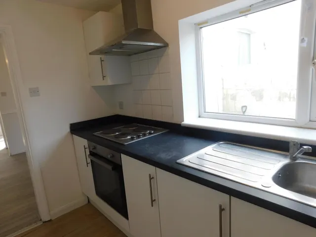 James Street, Sheerness, ME12, photo 2