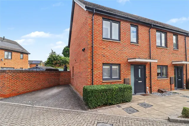 Reed Street, Woking, GU22, photo 1