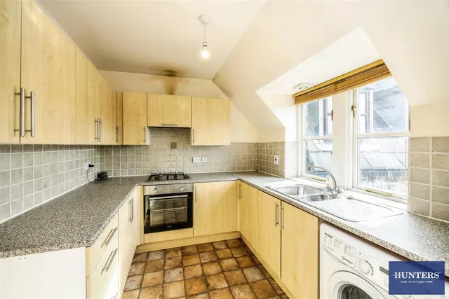 Chester Road, Boothtown, HX3, photo 3