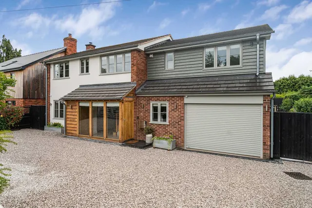 Holbrook Close, Hereford, Herefordshire, photo 1