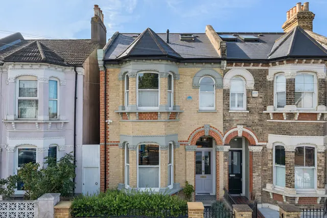 5 bedroom house — Goodrich Road, East Dulwich, London, SE22