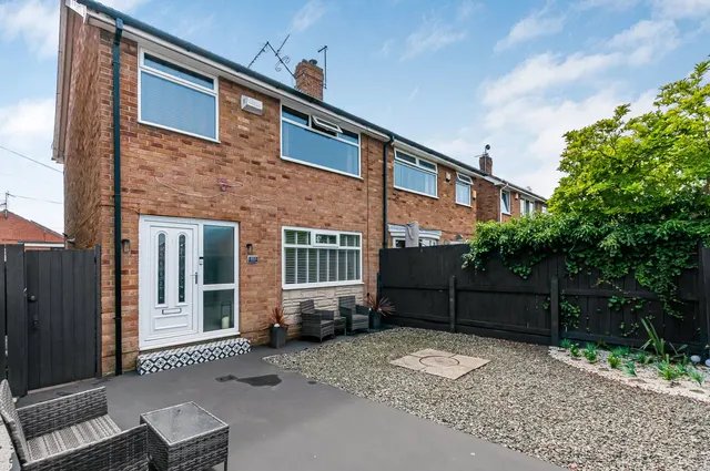 Photo 3 — Jendale, Hull, East Riding of Yorkshire, HU7 4BT