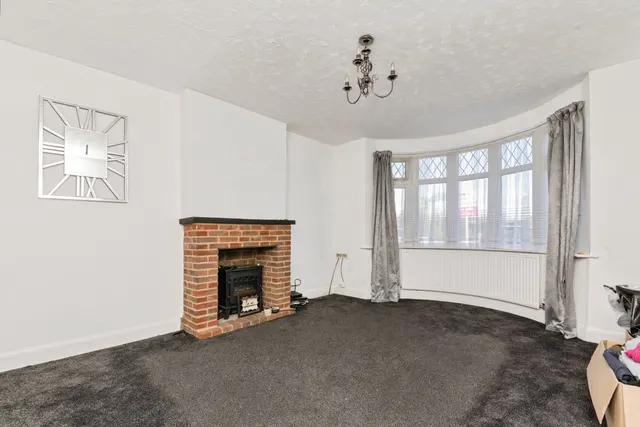 Photo 2 — Lake Avenue, Clacton-on-Sea, Essex, CO15