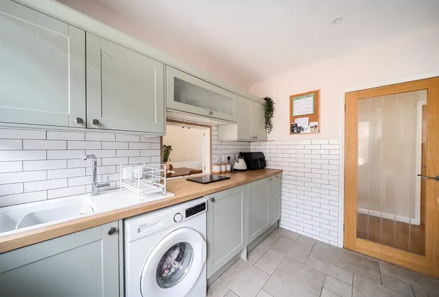 Photo 3 — Langtoft Road, Stroud, GL5 1NJ