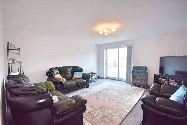 Warwick Place, Tywyn, photo 3