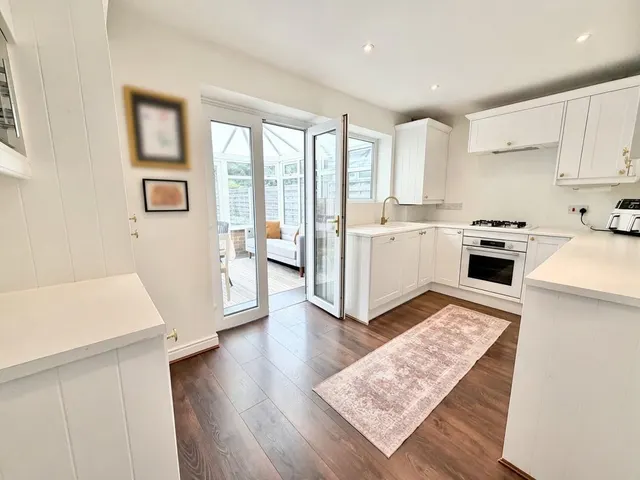 Turnberry Drive, Wilmslow, SK9, photo 3