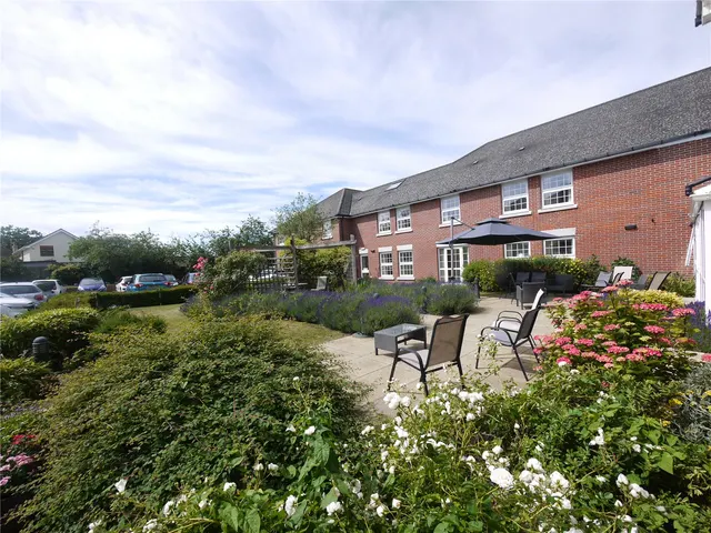 High Street, Ongar, CM5, photo 2