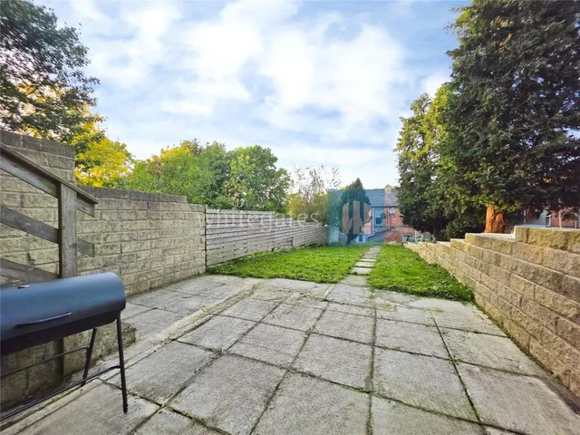 Woodville Road, Dewsbury, WF12, photo 2