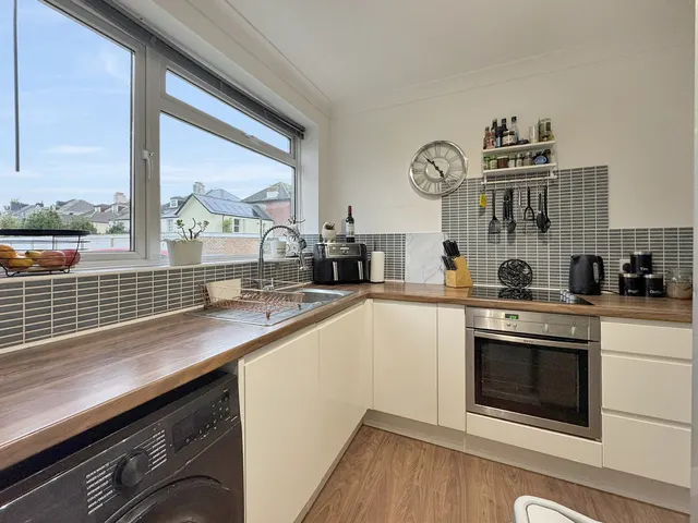 Downview Road, Worthing, BN11, photo 3