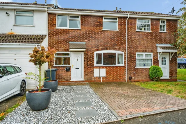 Highgrove Close, Stretton, DE13, photo 1