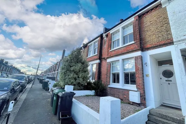 Sandgate Road, Brighton BN1 6JP, photo 1