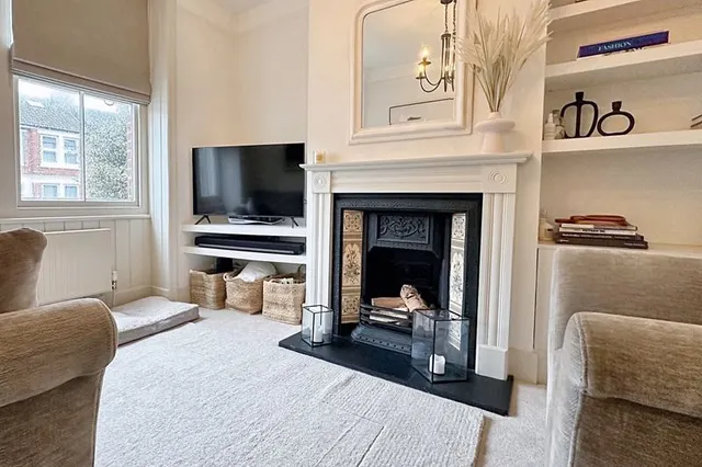 Photo 3 — Sandgate Road, Brighton BN1 6JP
