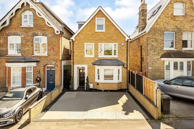 Chelmsford Road, South Woodford, E18, photo 1