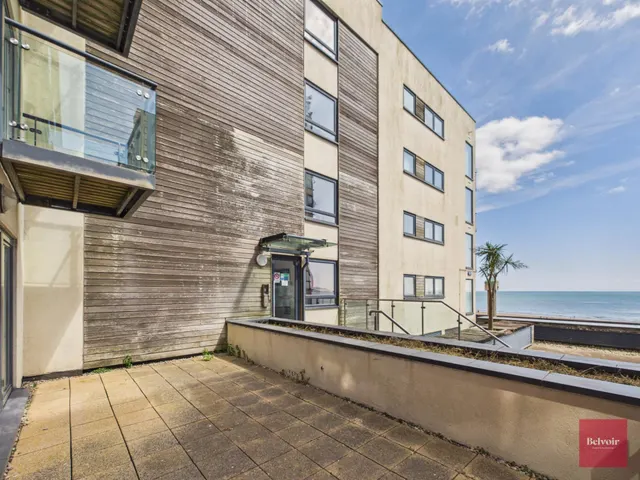 Photo 2 — Merdian Bay, Trawler Road, Maritime Quarter, Swansea, SA1