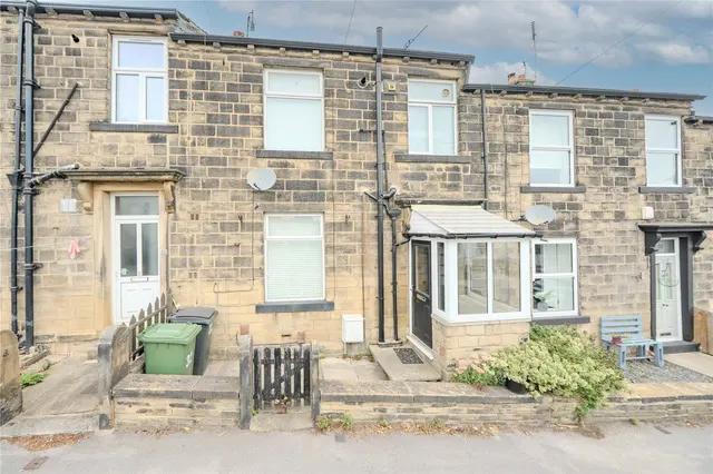 Clarke Street, Calverley, LS28, photo 3