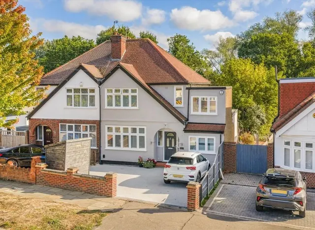 Elmbridge Avenue, Surbiton, KT5, photo 1