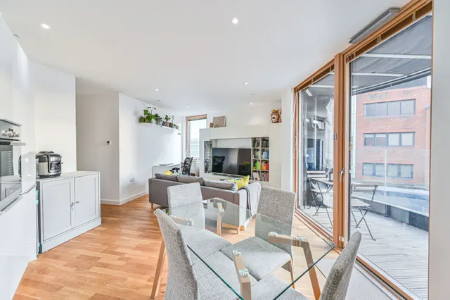 Photo 3 — Apartment 2, Brouard Court, BROMLEY