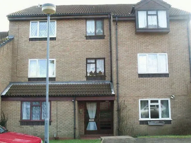 Lancia Close, Longford, CV6