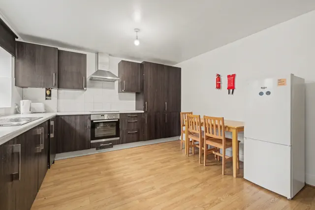 Park View Road, London, N17, photo 1