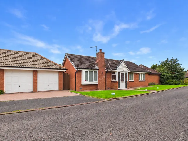 Sandsdale Avenue, Fulwood, Lancashire, PR2 9AZ, photo 1