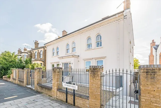 Seymour Road, KT1, photo 1