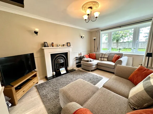 Photo 2 — Highmoor Close, Coppice Farm Estate, Willenhall, WV12