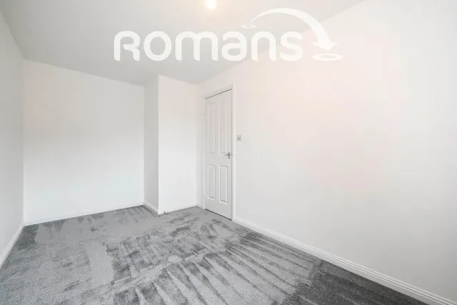 Roby Drive, Bracknell, RG12, photo 3