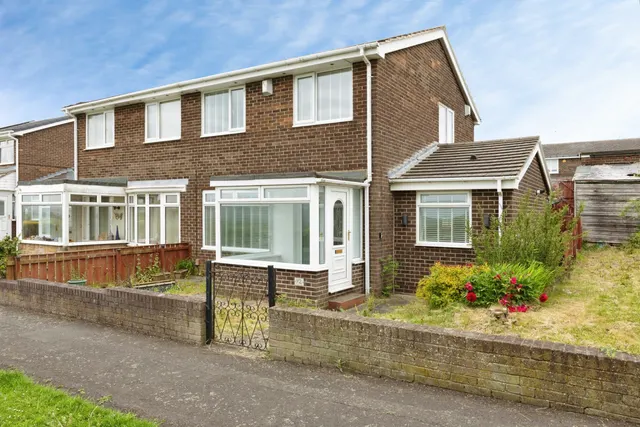 Beverley Drive, Blaydon-On-Tyne, photo 1