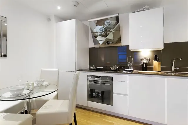 4-7 Red Lion Court, London, photo 1