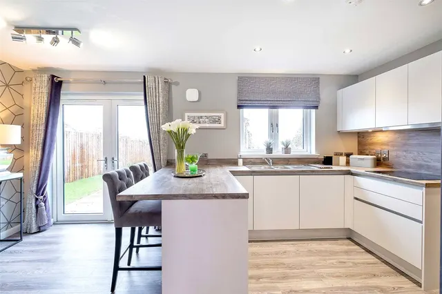 The Dalvenie, Lochside Of Leys, AB31, photo 2