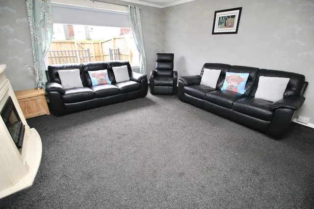Photo 3 — Lomond Crescent, Cumbernauld, G67 4JJ
