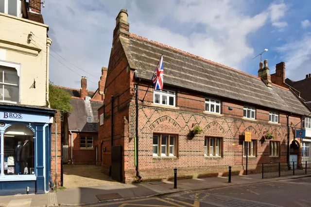 High Street, Eton, SL4, photo 1