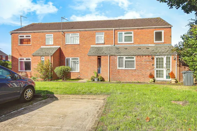 Alington Close, Gloucester, GL1, photo 1