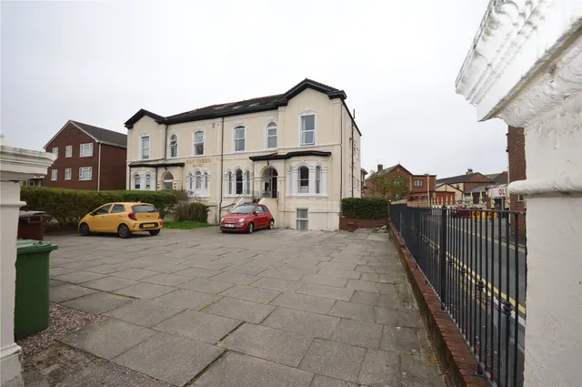 Queens Road, Southport, PR9, photo 1