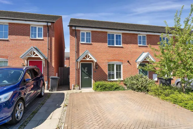 Taunton Road, Bourne, PE10, photo 1