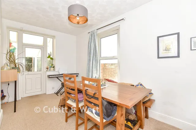 Hollam Road, Southsea, PO4, photo 3