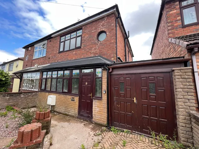 Bradley Lane, Bilston, WV14, photo 1
