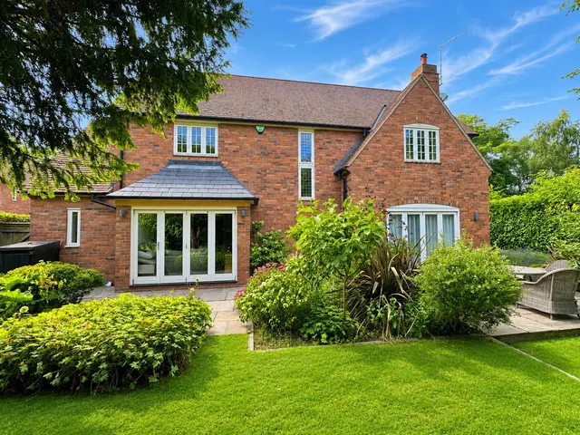 Cow Lane, Bramcote, NG9, photo 1