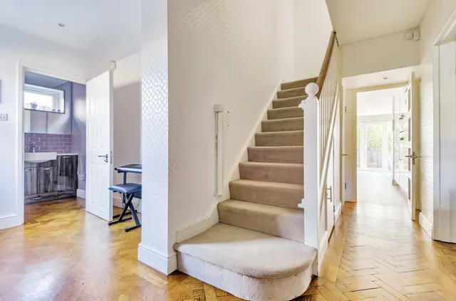Photo 2 — Southway, Totteridge, London, N20 8DD
